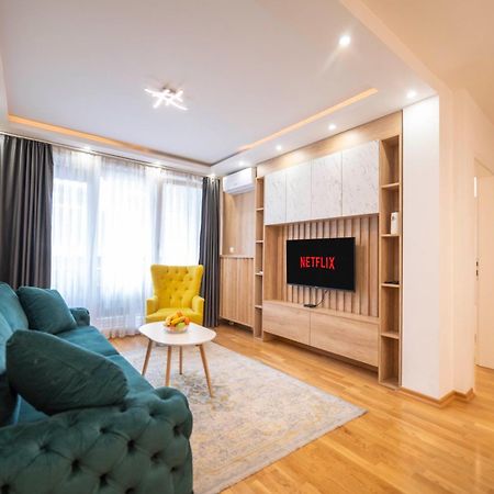 Apartment 5 Star Lukavica Exteriör bild