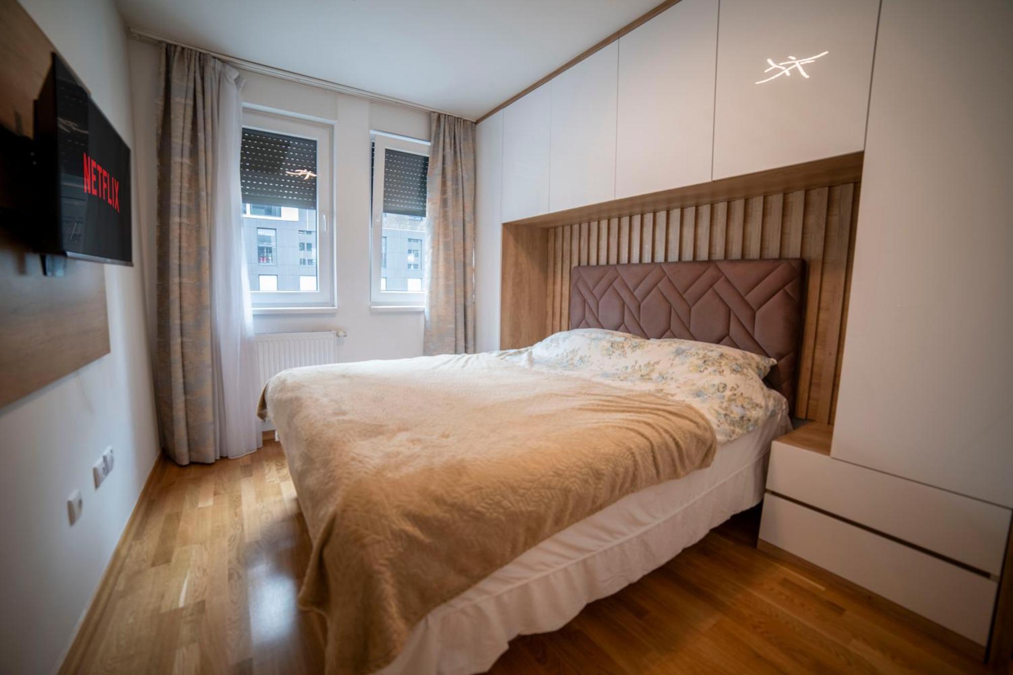 Apartment 5 Star Lukavica Exteriör bild